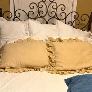Vintage Bella Notte pillow shams (2)
